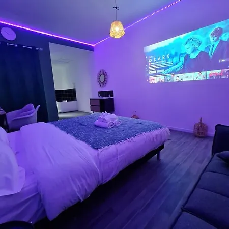 Ng Prestige - Lille I Centre - 121 - Balneo - Kitchenette - Terrasse - Wifi - Netflix Apartment *