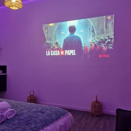 Ng Prestige - Lille I Centre - 121 - Balneo - Kitchenette - Terrasse - Wifi - Netflix